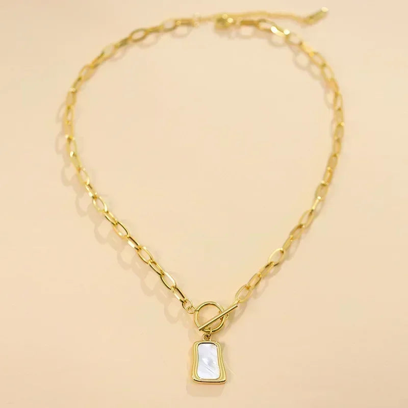 Collar con colgante de perla trapezoidal OysterGleam