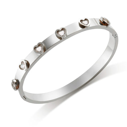 Pulsera de corazón de circonitas de colores: un brillo que habla de amor. 