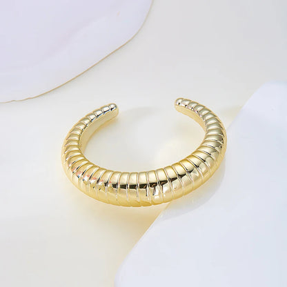 Pulsera de puño irregular BoldPulse 