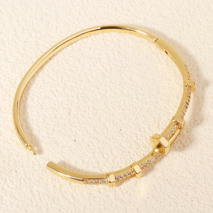 CrystalClasp Elegance – Pulsera de circonitas para mujer 
